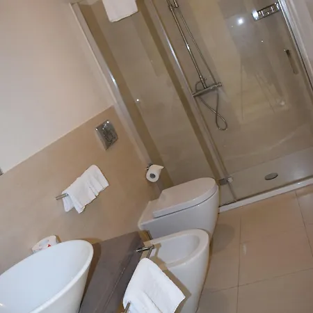 Hotel La Castellana 3*